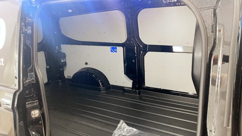 Bild 4 av Ford E-Transit Custom 340 AWD SPORT SKÅP 340L 218Hkr AUT