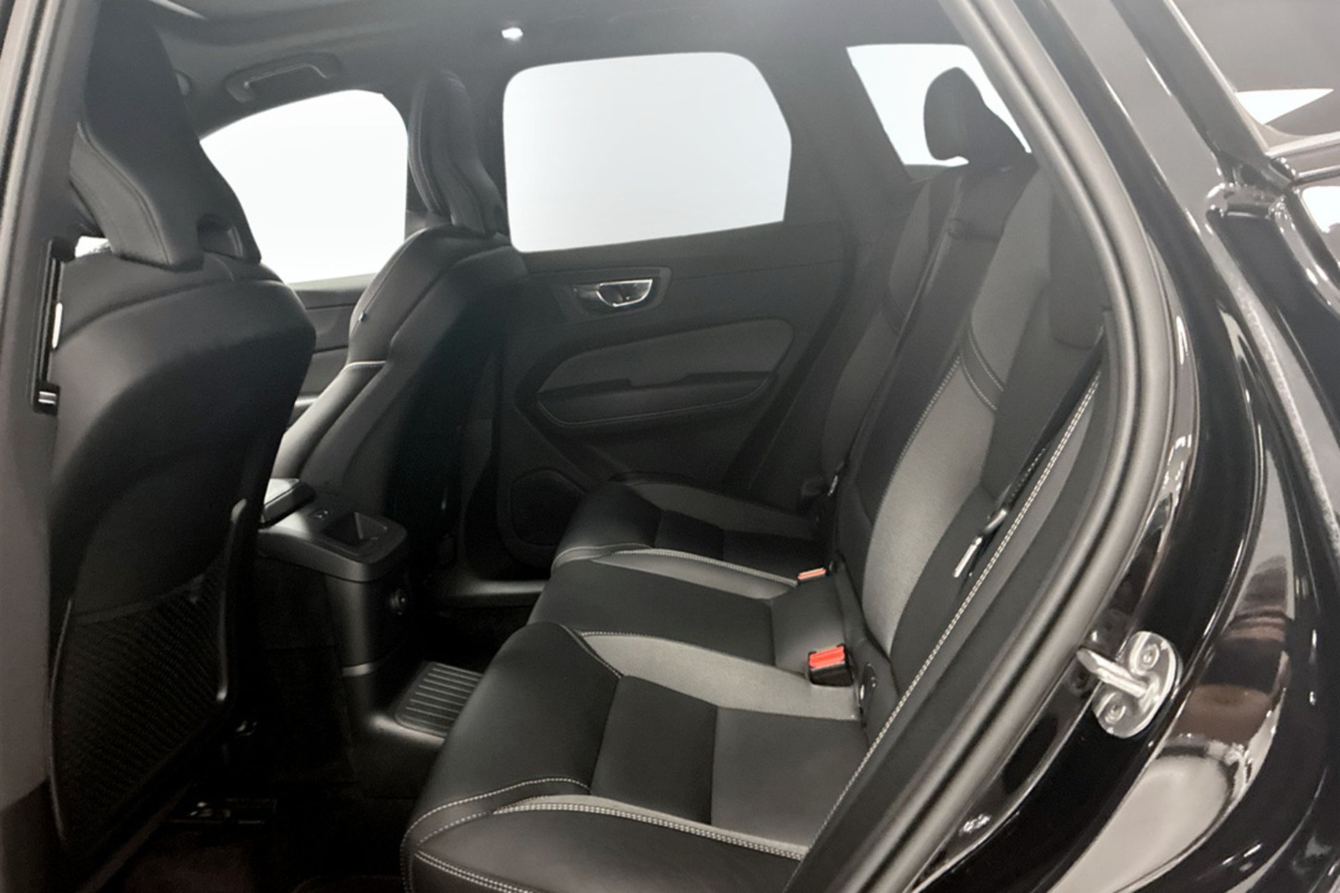 Volvo XC60 Recharge T6 AWD 2023, bild 6/10