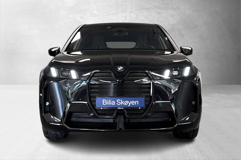Bilde 2 av BMW iX M70 xDrive