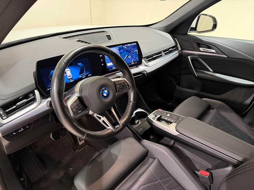 Bild 4 av BMW iX1 xDrive30