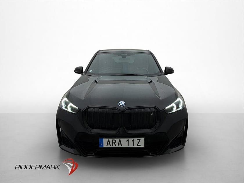 Bild 3 av BMW iX1 xDrive30 306hk M Sport Drag Navi Kamera H/K Läder