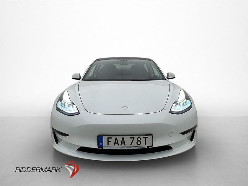Bild 3 av Tesla Model 3 Long Range AWD Autopilot Rattvärme Svensksåld