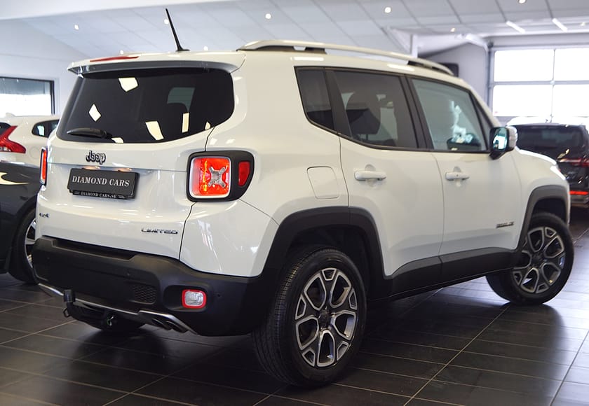 Bild 4 av Jeep Renegade 2.0 CRD 4WD Limited Auto Drag Navi