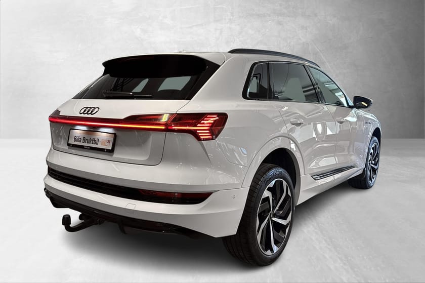 Bilde 4 av Audi e-tron 55 quattro S-Line, Hengerfeste, ACC, Ryggekamera, B&O