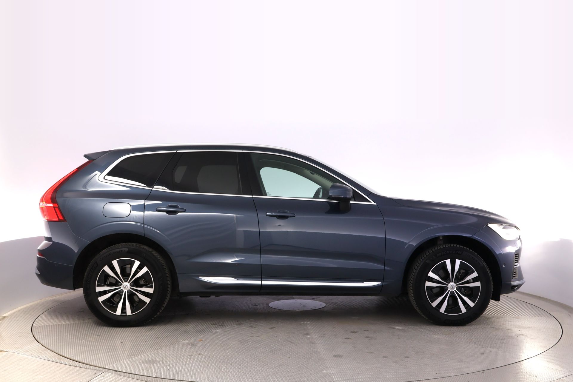Volvo XC60 Recharge T6 Core Edition 2023, bild 5/10