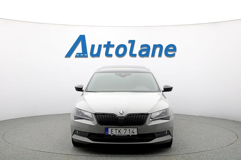 Bild 3 av Škoda Superb Skoda 2.0 TDI 4x4 Sportline, Panorama, Värmare, Drag 190hk
