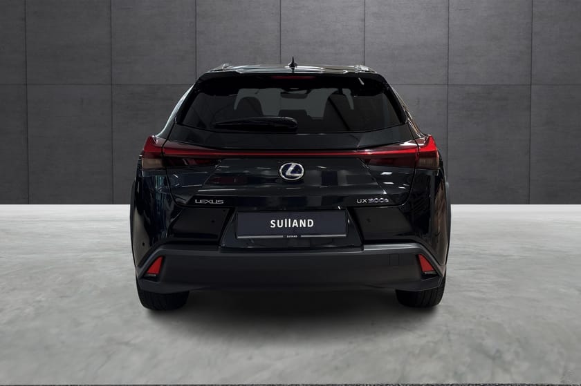 Bilde 4 av Lexus UX 300e Premium | Skinn | Navigasjon | Velholdt
