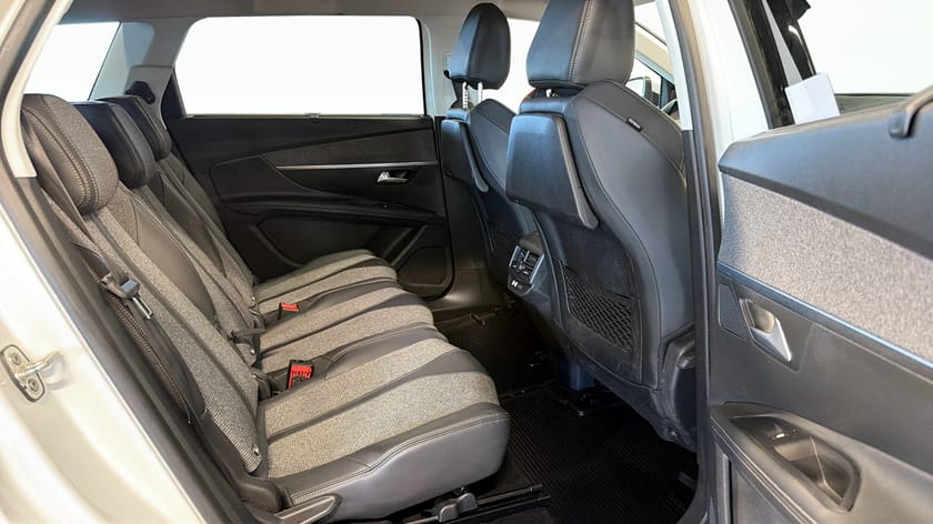 Bild 5 av Peugeot 5008 PureTech Allure 131hk 7-Sits B-Kamera