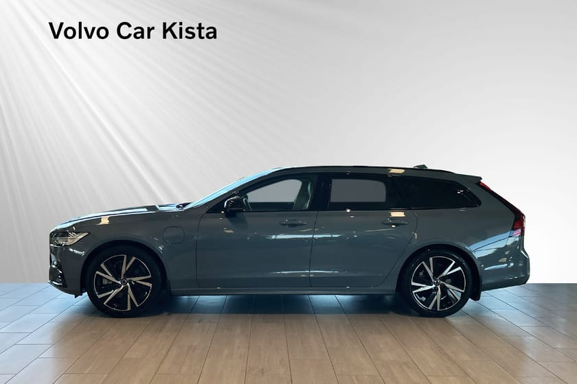 Bild 3 av Volvo V90 Recharge T6 Plus Dark Läder Drag B-Kamera