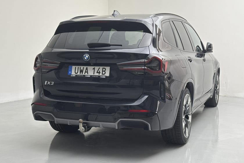 Bild 3 av BMW iX3 LCI, G08 (286hk) M Sport Impressive Panorama