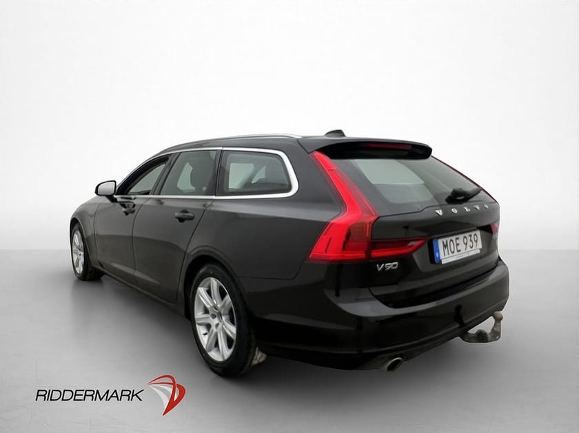 Bild 5 av Volvo V90 D4 AWD 190hk Momentum Värmare Drag Navi Rattvärme