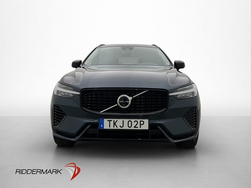 Bild 2 av Volvo XC60 Recharge T6 AWD Plus Dark 360° Pano P-Värm Drag