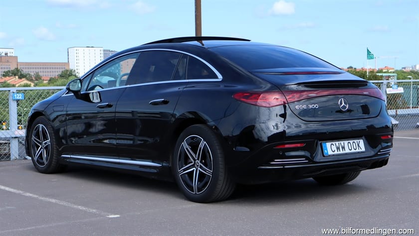 Bild 4 av Mercedes-Benz EQE 300 EQE300 AMG Panorama Burmester S/V-hjul