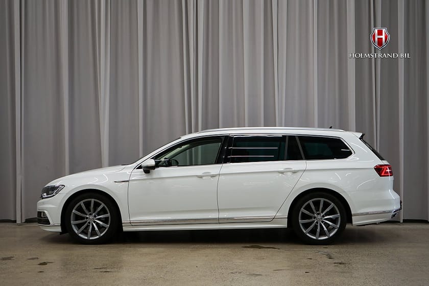 Bild 1 av Volkswagen Passat Sportscombi 2.0 TDI 4M GT R-line Executive Dvärm Drag Kamera Rattvä