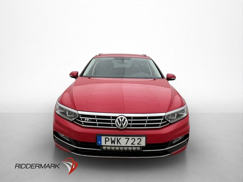 Bild 2 av Volkswagen Passat Sportscombi 2.0TDI 4M R-Line Executive Värmare Skinn
