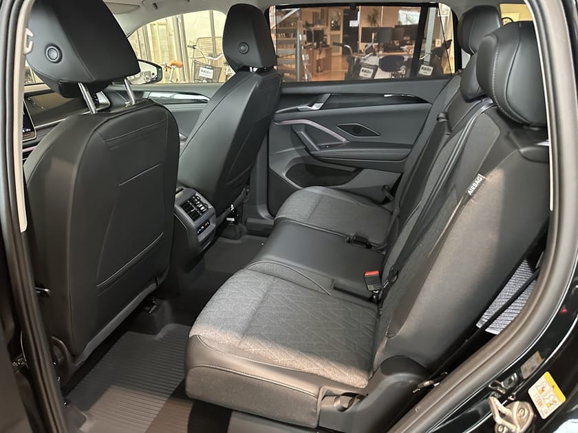 Bild 5 av Volkswagen Tayron LIFE  TSI 204 HK DSG7 4M