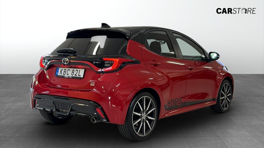 Bild 2 av Toyota Yaris Hybrid 130 GR-Sport 130HK / Blis / Kamera / CarPlay