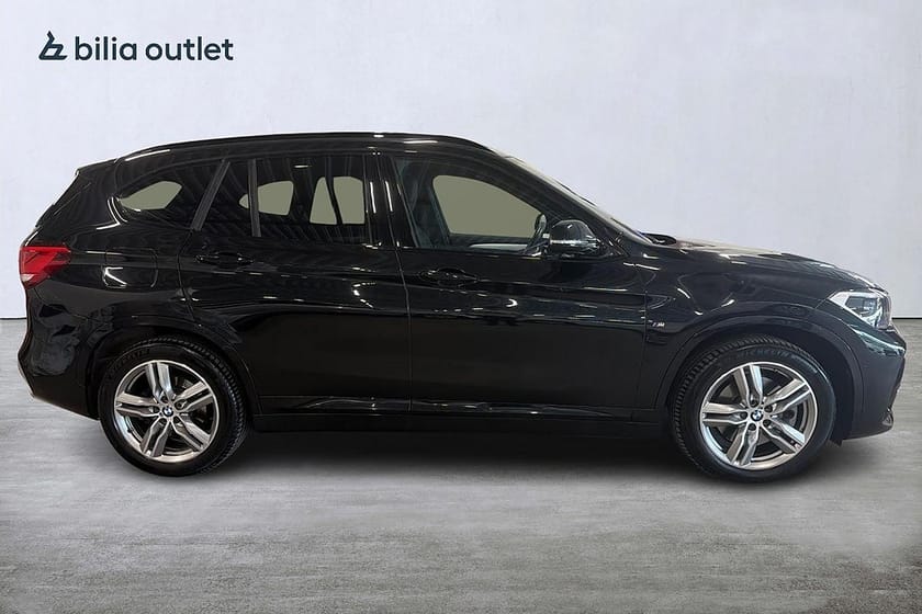 Bild 5 av BMW X1 xDrive20d M Sport Panorama Drag HUD H&K B-kamera Navi