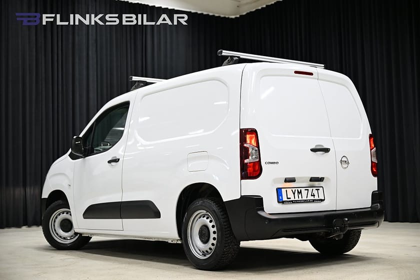 Bild 4 av Opel Combo Cargo 102HK Drag|Värmare|Inredning|Backkamera|EnÄgare|Leasbar