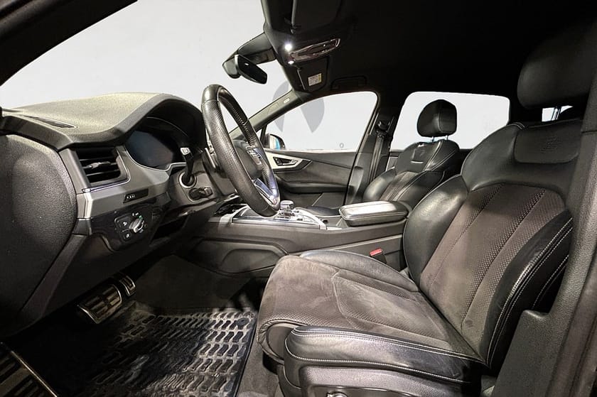 Bild 3 av Audi Q7 3.0 TDI V6 272 HK AUT Q S-LINE D-VÄRM DRAG 7SITS BOSE COCKPIT 21"