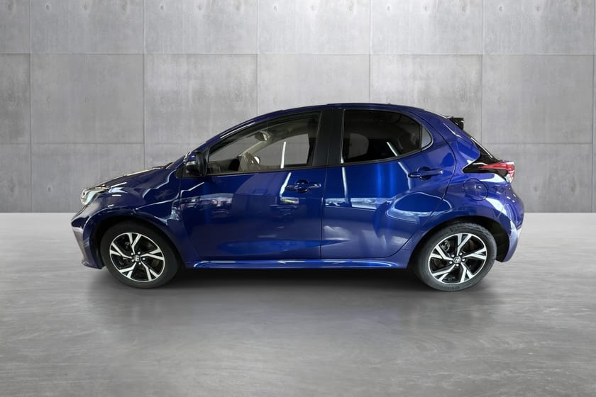 Bilde 2 av Toyota Yaris Hybrid 115
