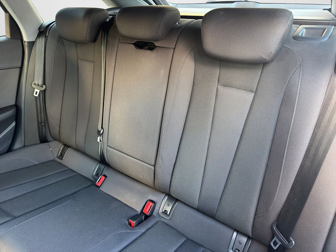 Audi A4 allroad quattro 40 TDI, bild 13 av 19