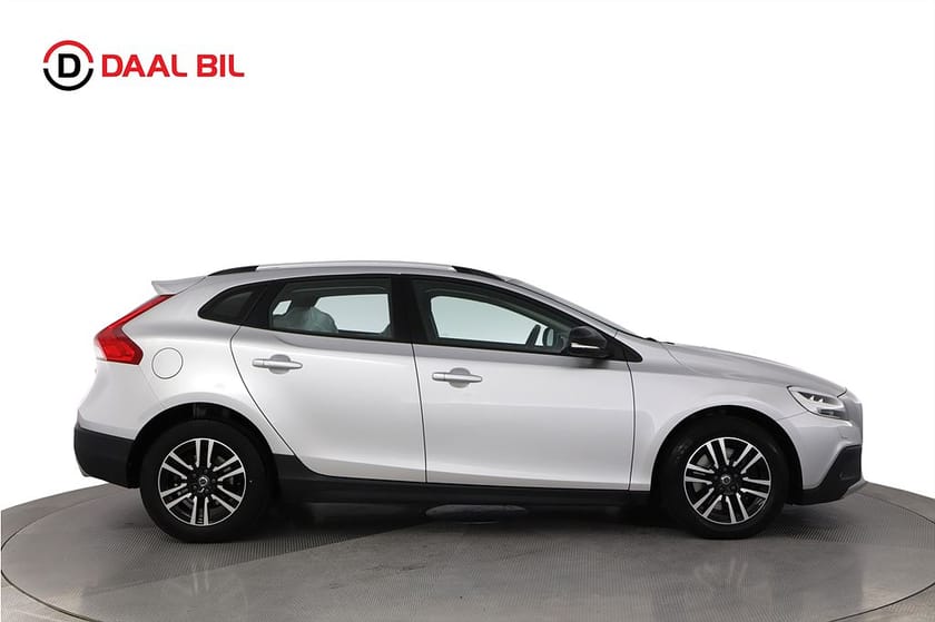 Bild 5 av Volvo V40 Cross Country D3 150HK P-VÄRM B-KAM NAVI HIGH PERFORMANCE VOC