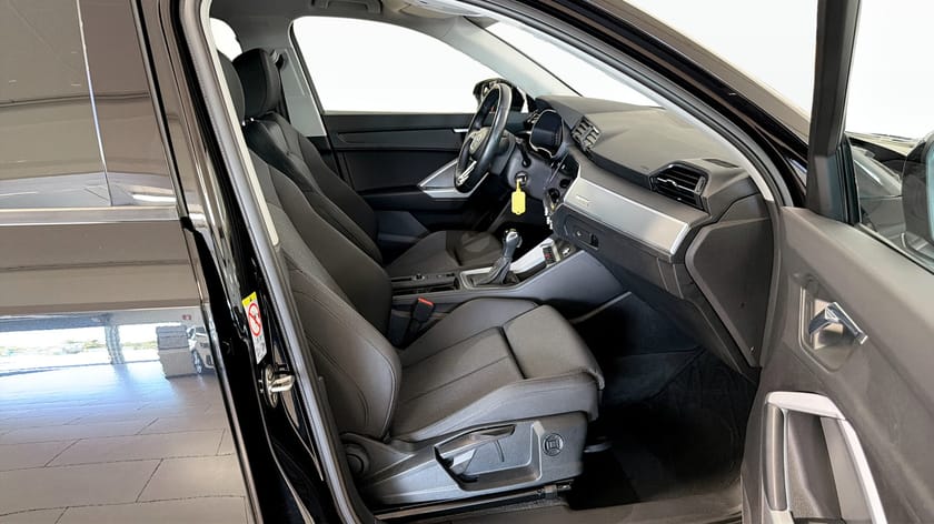 Bild 3 av Audi Q3 35 TFSI Proline Advanced / CarPlay / Blis