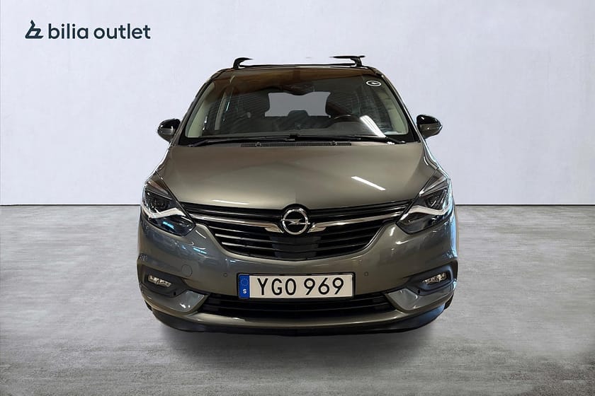Bild 3 av Opel Zafira Tourer 2.0 CDTI / 7-sits / Panorama / Värmare / Drag