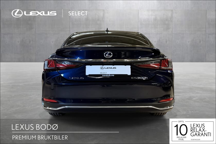 Bilde 4 av Lexus ES 300h Executive Tech| LAV KM| Mark Levinson| Rattvarme