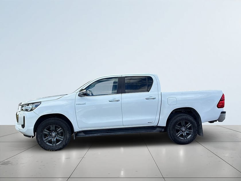 Bild 4 av Toyota Hilux Dubbelhytt 2.4 AWD MOMS Drag Mvärme Navi B-kamera S&V