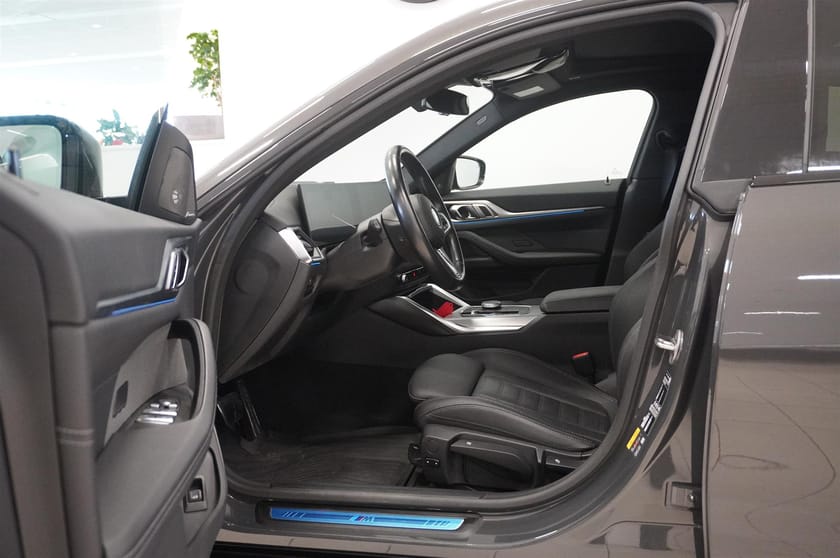 Bild 2 av BMW i4 eDrive40 Gran Coupé M-Sport 83.9 kWh 340hk