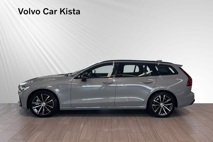 Bild 3 av Volvo V60 T6 Plus Dark Nordic Edition Läder Drag H/K 360Kam