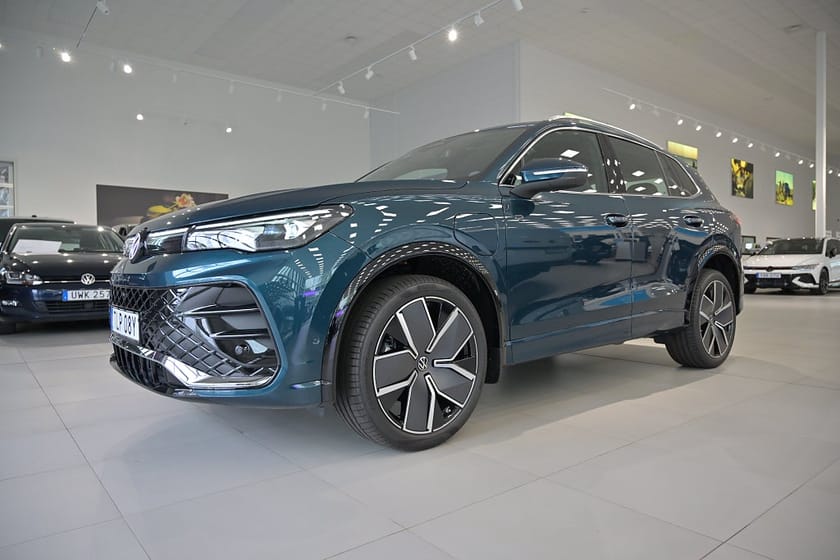 Bild 1 av Volkswagen Tiguan eHybrid R-Line SWE Edition- *0 kr insats!*