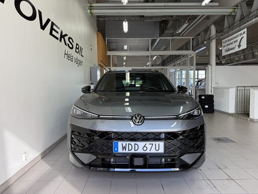 Bild 2 av Volkswagen T-Roc R-LINE  1.5 ETSI 150 HK DSG7