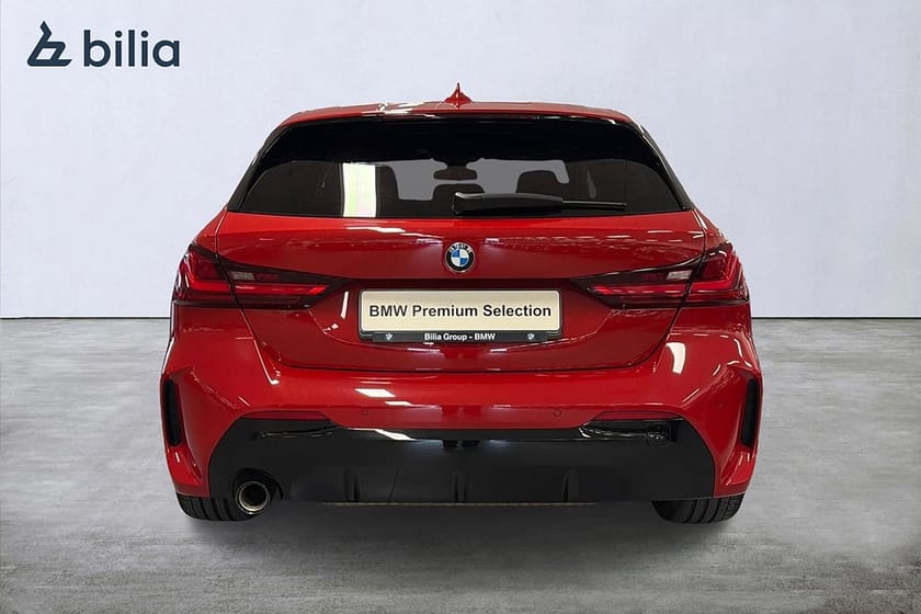 Bild 4 av BMW 118i M-sport | HiFi | Aktiv farth. | 19" | Navi