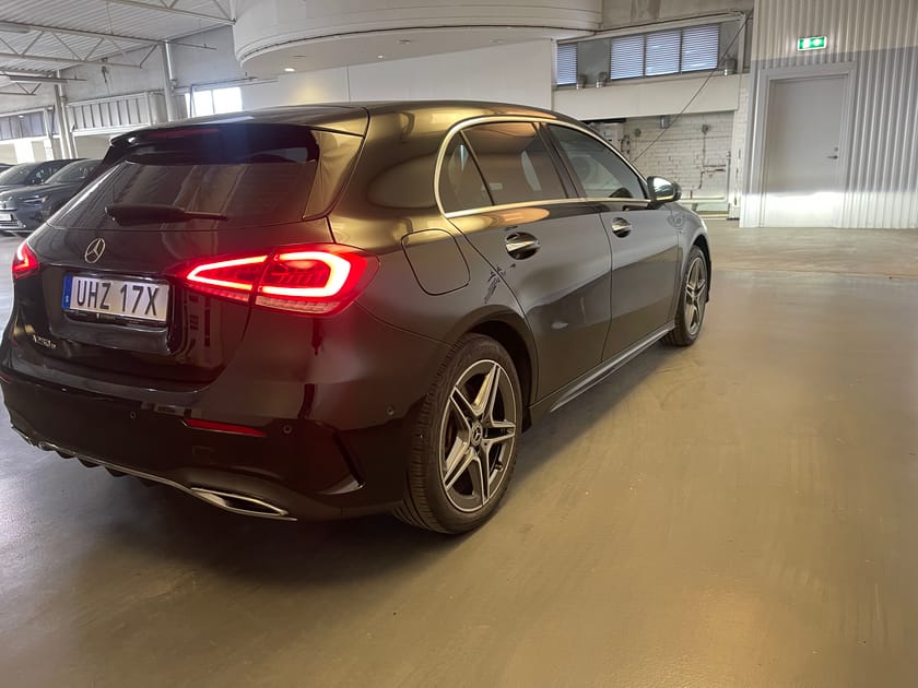 Bild 5 av Mercedes-Benz A 250 e 8G-DCT AMG Line/ Navigation/ Backkamera/ Parkeringsensor bak/