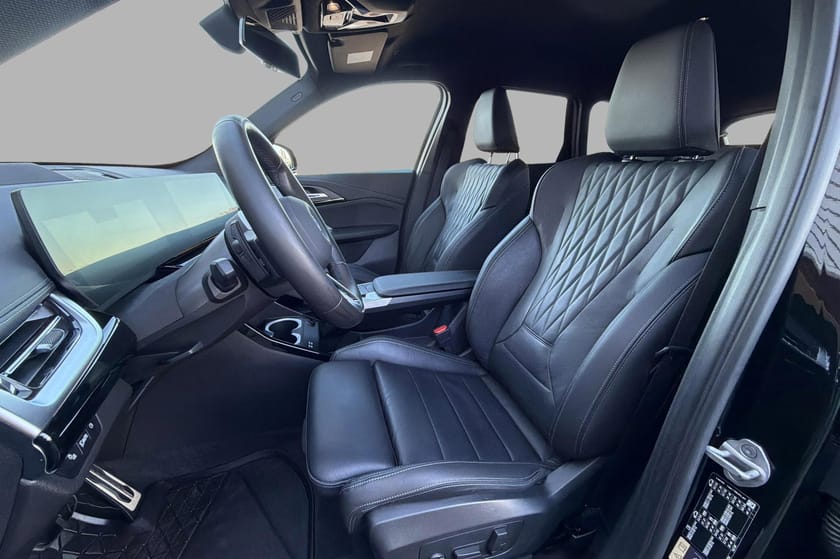 Bilde 2 av BMW iX1 xDrive30