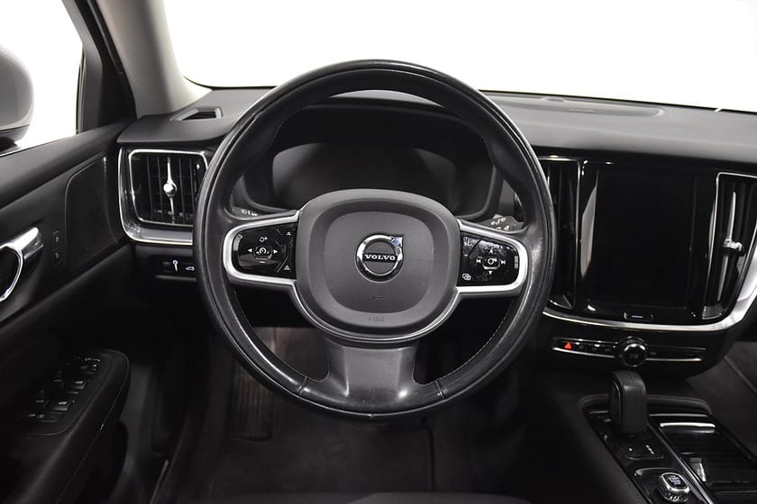 Bild 2 av Volvo V60 Recharge T6 AWD Inscription H/K P-Värm Rattv Drag