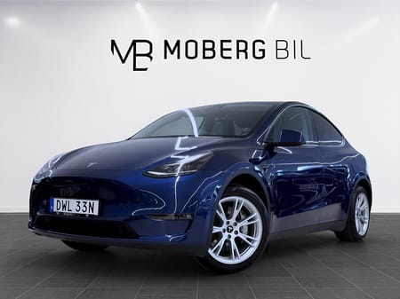 Tesla Model Y Long Range AWD 514hk Pano Läder Navi B-Kamera