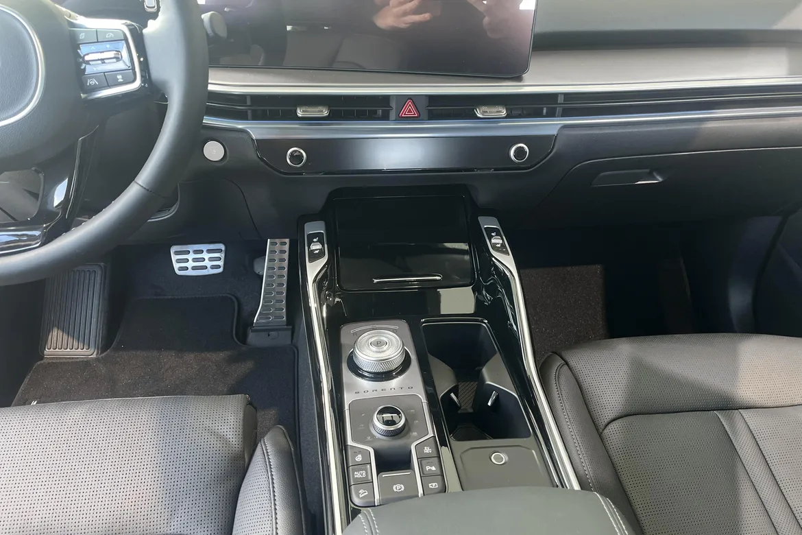 picture of a car