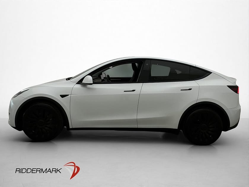 Bild 3 av Tesla Model Y Long Range AWD Pano Svensksåld Autopilot