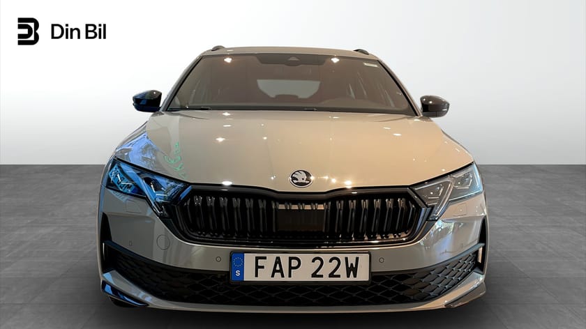 Bild 4 av Škoda Octavia Kombi 2.0 TSI 204hk 4x4 *DEMO* Drag Värmare Kamera