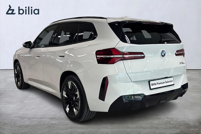 Bild 2 av BMW X3 30e xDrive M-Sport| Panorama | H&K | Drag | Aktiv farth