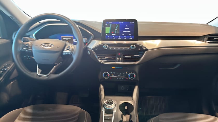 Bild 4 av Ford Kuga Plug-In Hybrid TITANIUM 2.5 FWD 225HK CVT