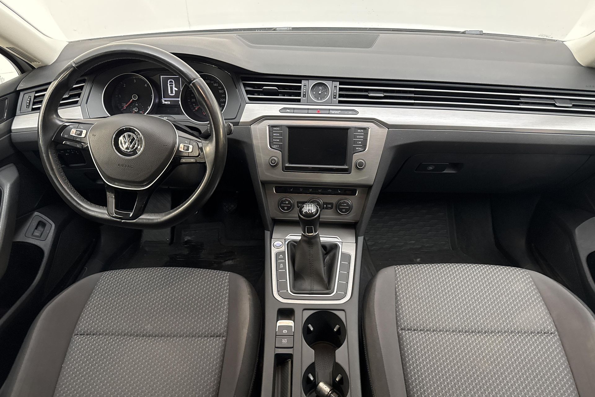 Volkswagen Passat 2016, bild 7/10