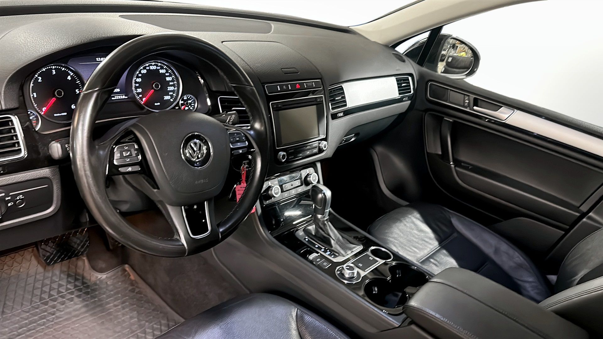 Volkswagen Touareg 3.0l V6 TDI 204HK 2017, bild 7/10