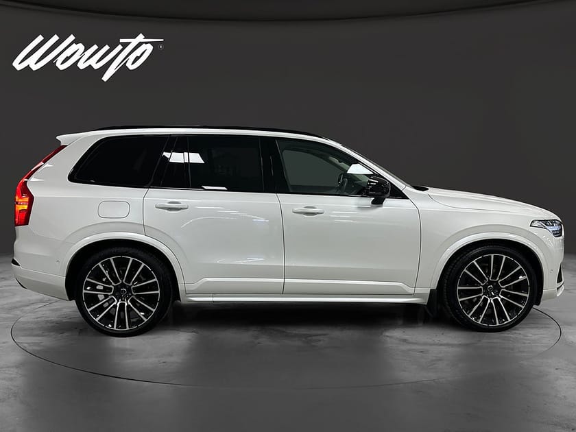 Bild 3 av Volvo XC90 7 Säten B5 AWD 235HK Ultimate Dark Luftfjädring HUD 360°