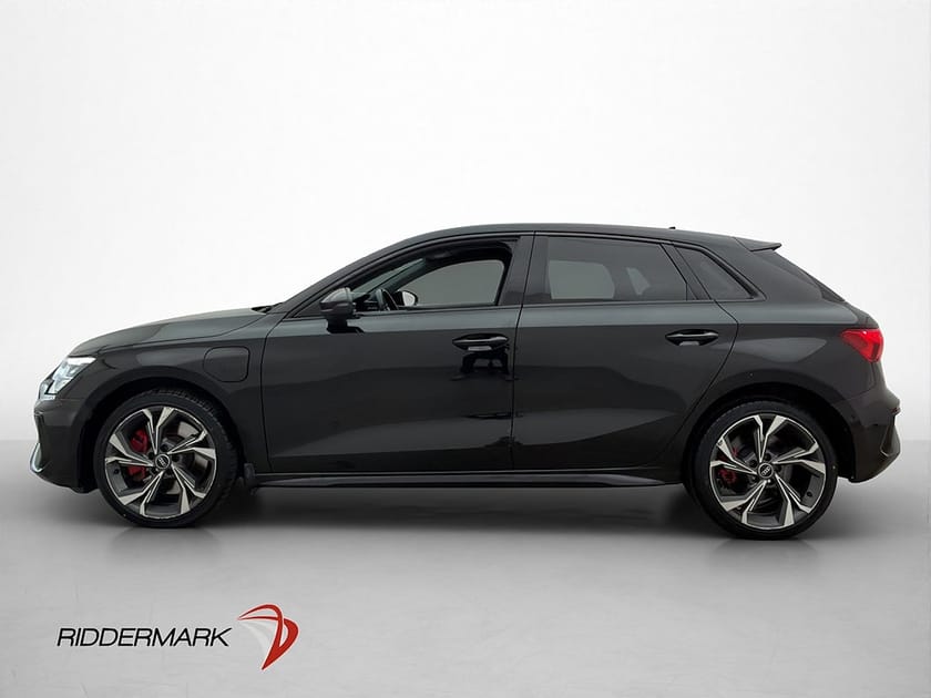 Bild 5 av Audi A3 Sportback 45 TFSI e 245hk S-Line Cockpit P-Sensorer CarPlay