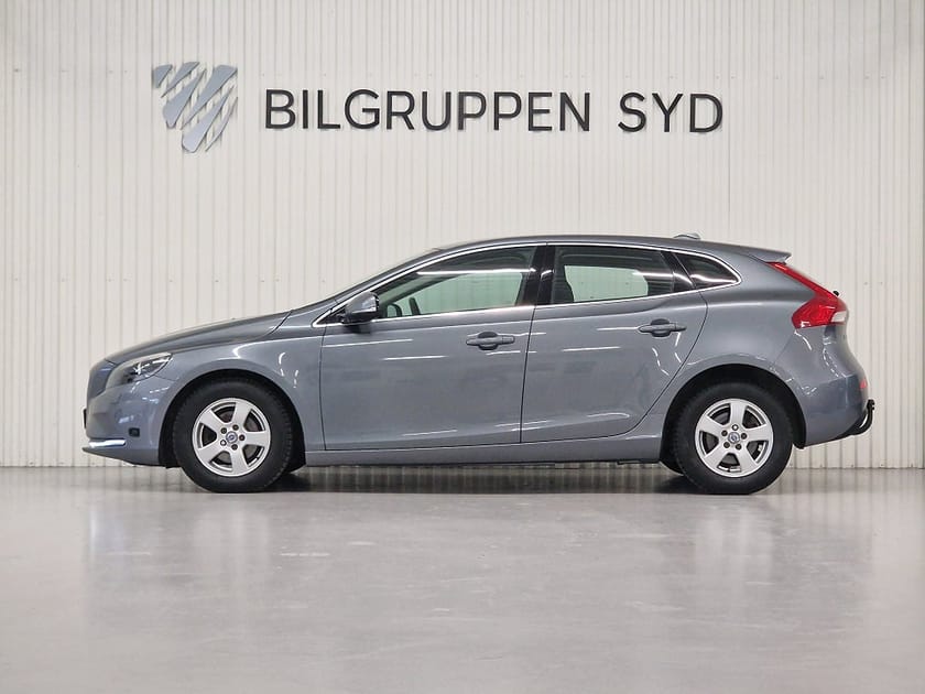 Bild 5 av Volvo V40 D2 Momentum|Dragkrok|Värmare|8.297 Mil|